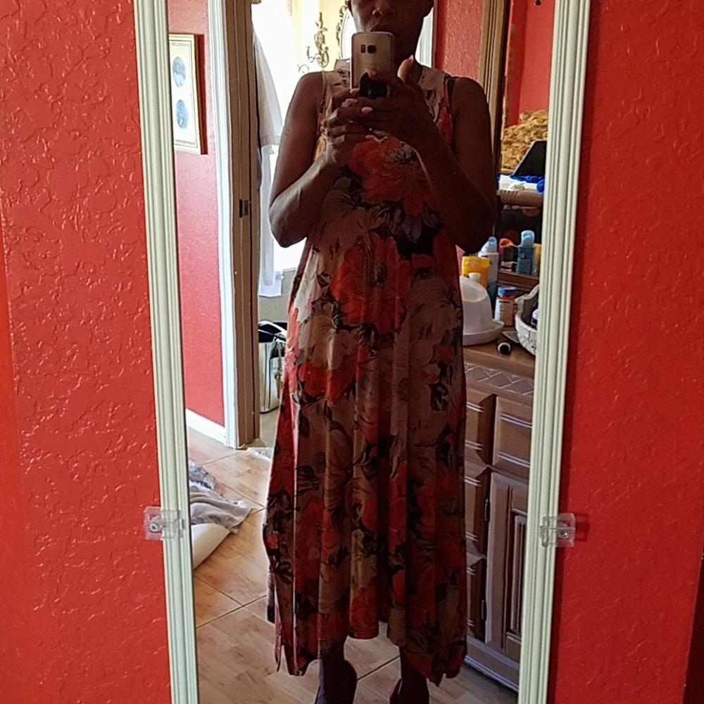 Floral asymmetrical dress with slit on both sides